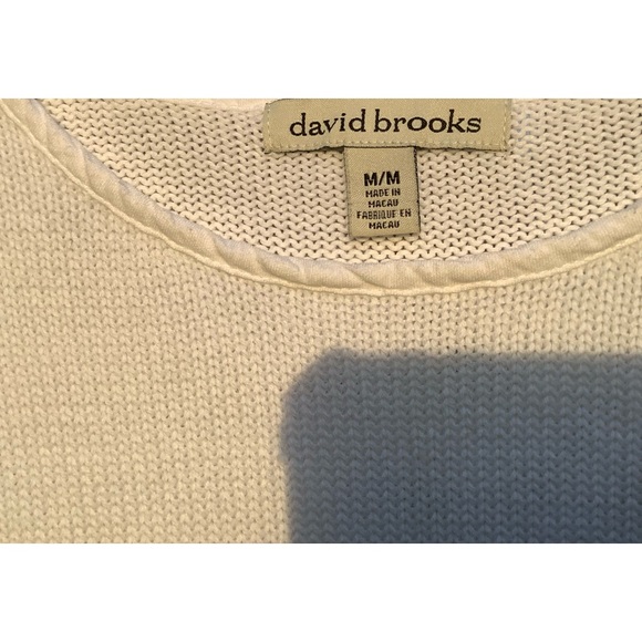 David Brooks. White  sweater  cotton pockets and neck piping - Picture 2 of 4